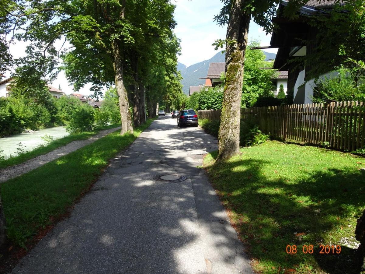 Huge And Calm Apartment In Central Garmisch Zewnętrze zdjęcie